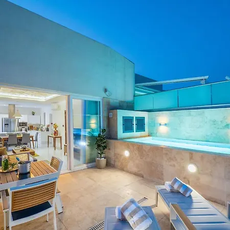 Apartmán New Luxury Penthouse *