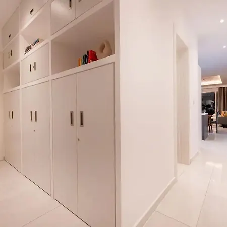 Apartmán New Luxury Penthouse St. Paul's Bay
